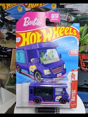 Hot Wheels Barbie Dream Camper